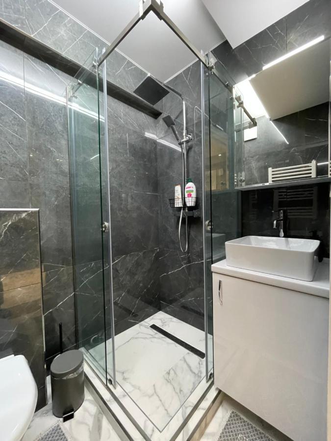 Apartament Luminos In Centrul Chisinauluiアパートメント エクステリア 写真