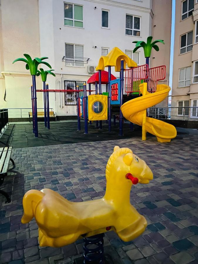 Apartament Luminos In Centrul Chisinauluiアパートメント エクステリア 写真